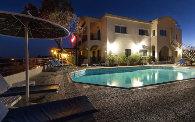 Hill View Restaurant & Apartments