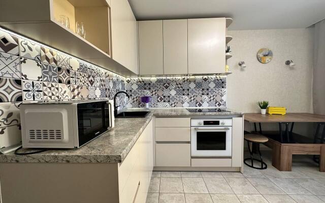 EasyRent on Dybenko street 27A