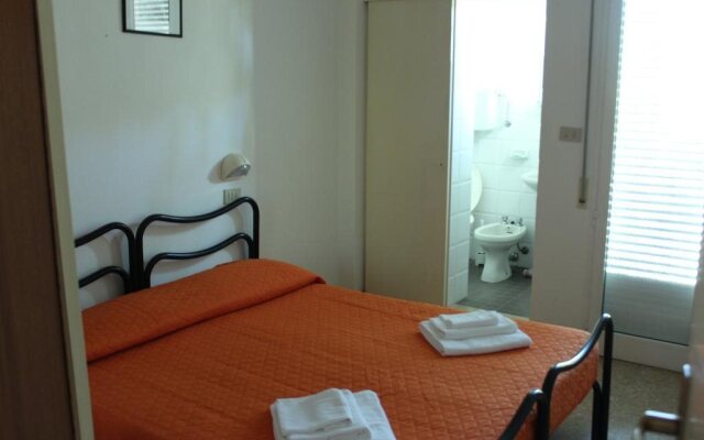 Hotel Leda
