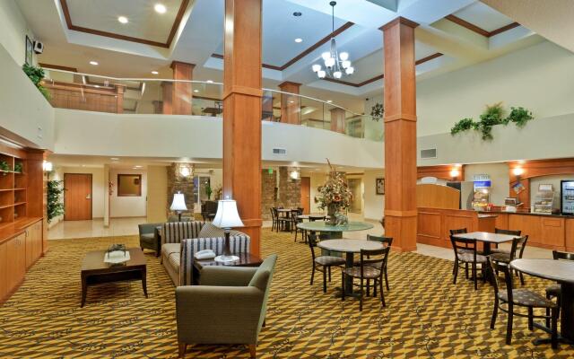 Holiday Inn Express & Suites Nampa - Idaho Center by IHG