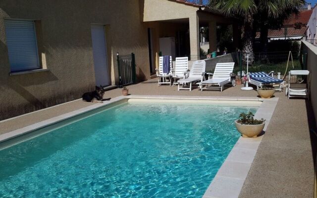 Chambre 2 Beziers Villeneuve