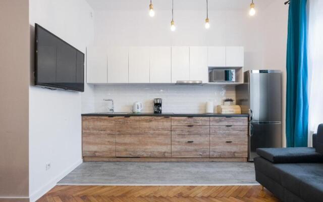 Fancy Apartments with Lift and A/C