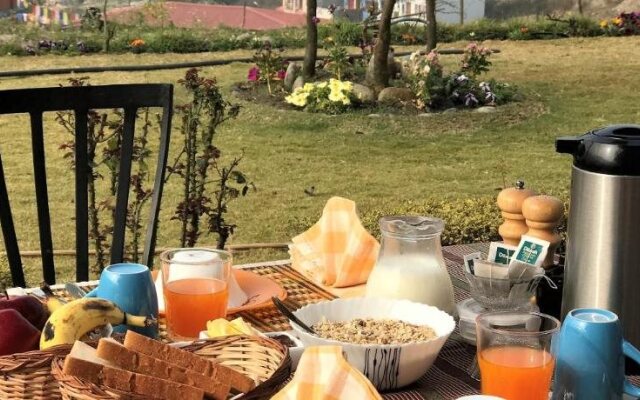 Laxmi's Bed And Breakfast