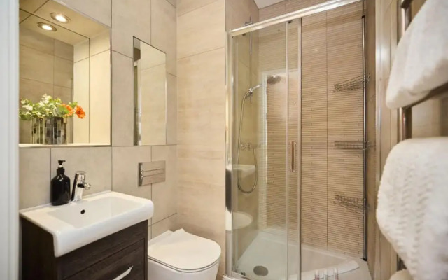 The Harlesden Hideaway - Lovely 2bdr Flat With Balcony