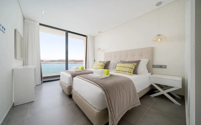 Portimão Ocean Breeze by Homing