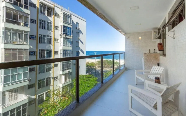 Flat Praia de Copacabana - Pé na Areia