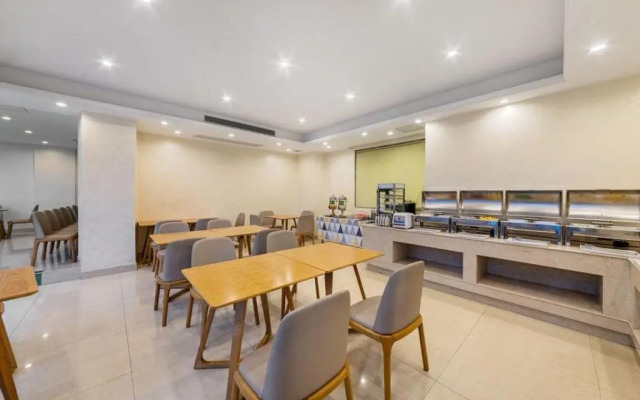 Venus International Hotel