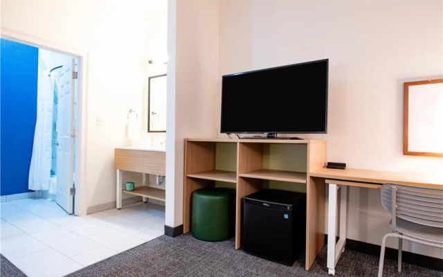 Spark By Hilton Lafayette South