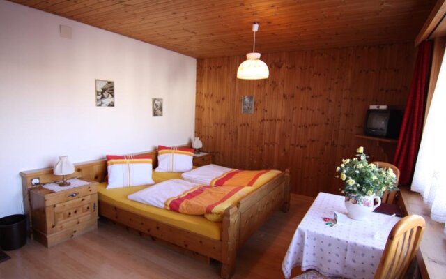Hotel Garni Alpenrose (Grusaida)