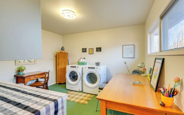 Patio, Grill & Outdoor Dining: Conrad Home!