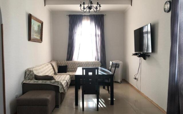 Laguna Villa - Pool, Sauna, Events - at Bazaleti Lake