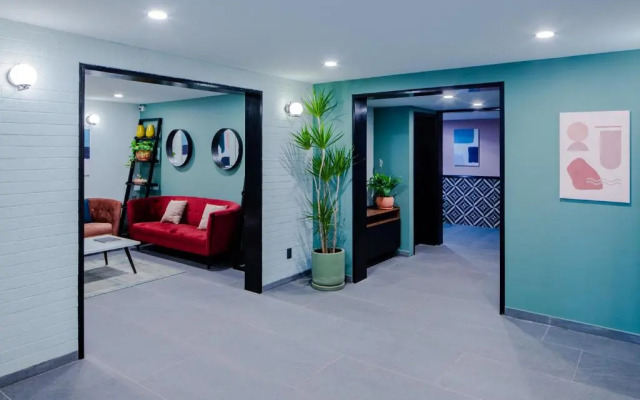 NIU Modern & Centric Lofts