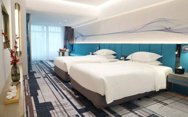 Asia International Hotel Guangzhou - Overseas Buyer Registration Services in Hotel & Free Shuttle between Hotel and Exhibition Center during Canton Fair
