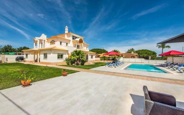 Villa Dourado