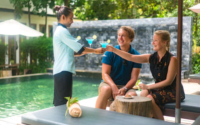 La Residence Blanc D' Angkor