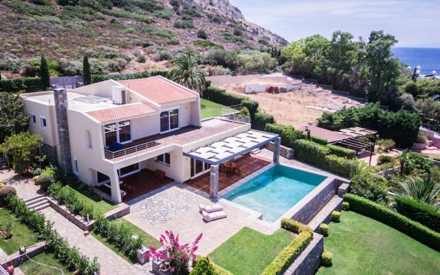 Niriides Villa