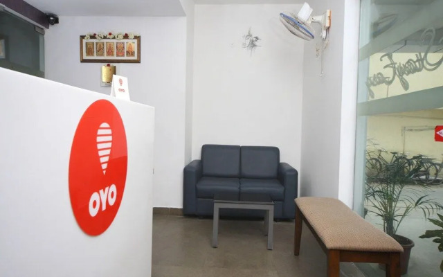 OYO 4921 Stay Easy Tiruvanmiyur