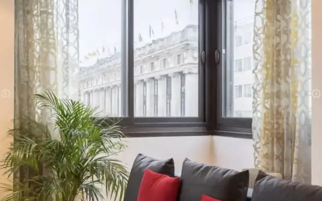 Oxford Street Apartment