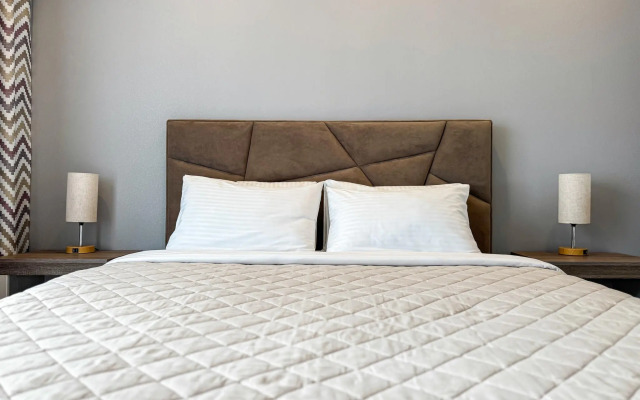 Апартаменты Монако 24 на Крылова 13 (185)