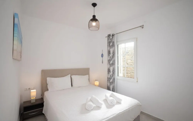 Island Dreaming Opal 2 Bd w shared pool
