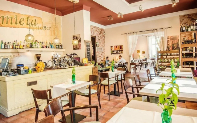 Raj 3 ul. Rajska Stare Miasto