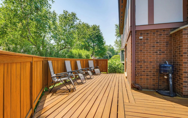 Bike & Kayak: Lakefront Prospect Heights Home