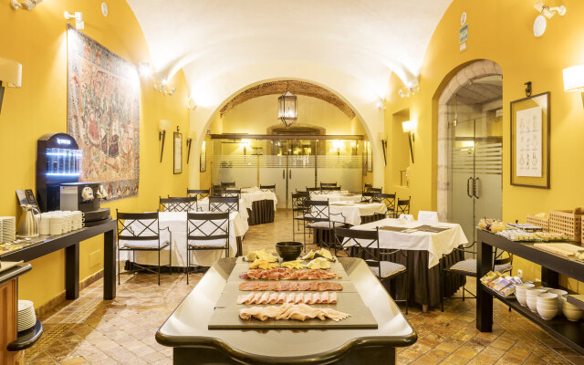 Ilunion Merida Palace