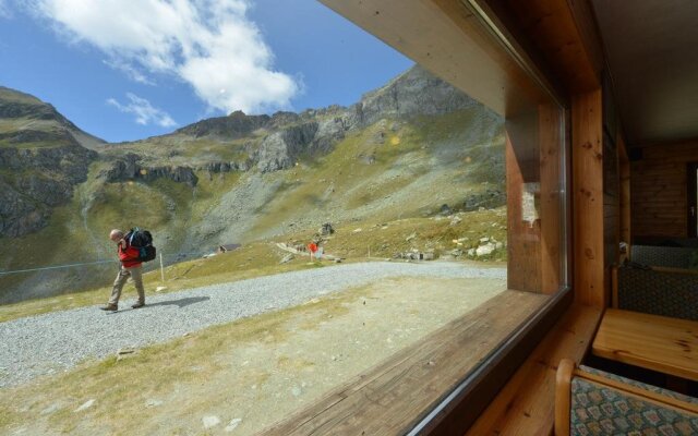 Rifugio Grand Tournalin