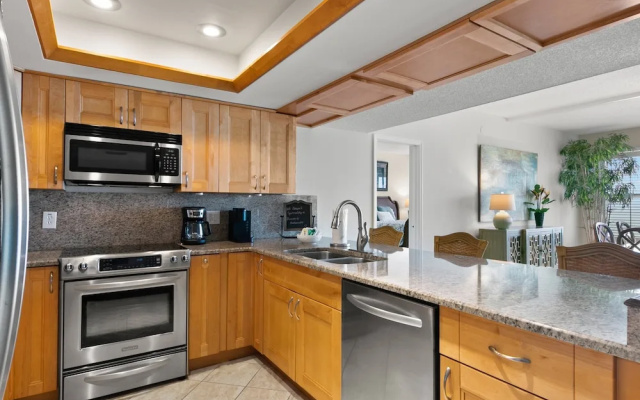 Reflections on the Gulf by Distinctive Beach Rentals