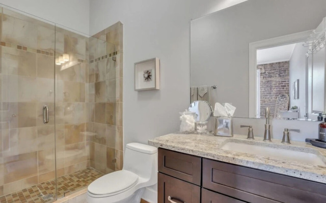 Broughton Street Bungalow - Steps To Everything