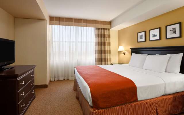 Country Inn & Suites by Radisson, Dundee, MI