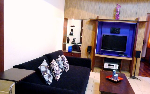 1 Br Robinsons Place Manila Rpr6