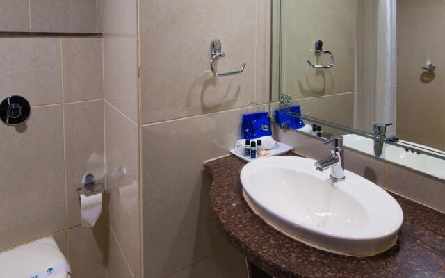 OYO 1903 Hotel Paras Inn