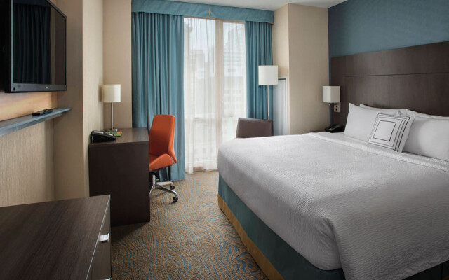 Courtyard by Marriott New York Manhattan / Chelsea