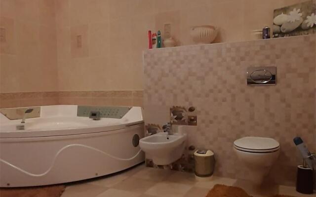 Елена (Геленджик)