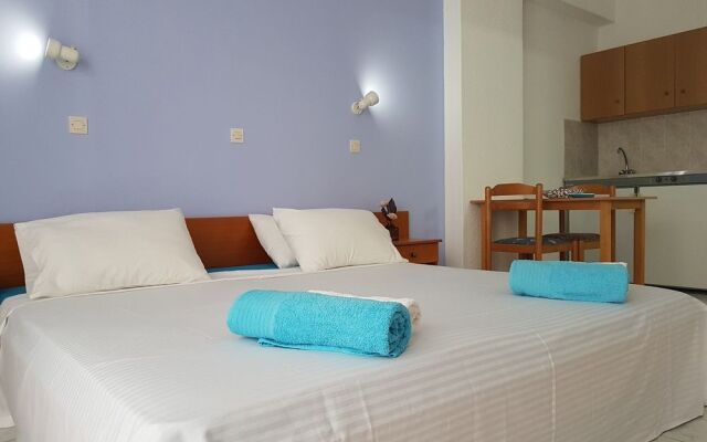 Pyrgos Hotel Apartments