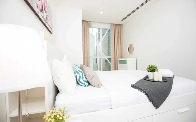 Binjai8 by Plush