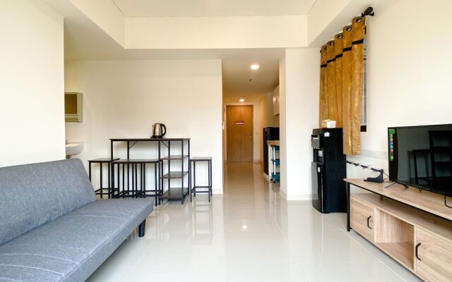 Well Designed And Cozy 2Br Meikarta Apartment