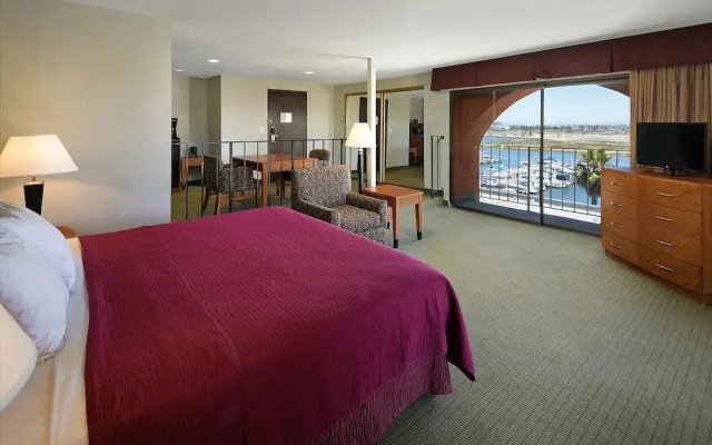 Best Western Golden Sails Hotel