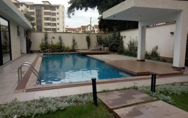New in! 2-bedroom apartment, near Junction Mall