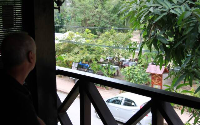 Ban Lakkham Guesthouse