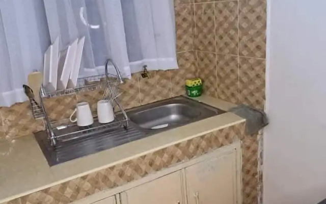 Lux Suites Red Plate Studio Apartments