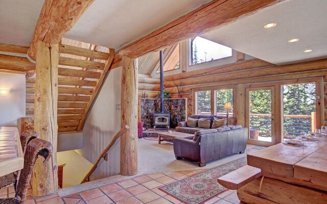 Quandary View Lodge by RedAwning