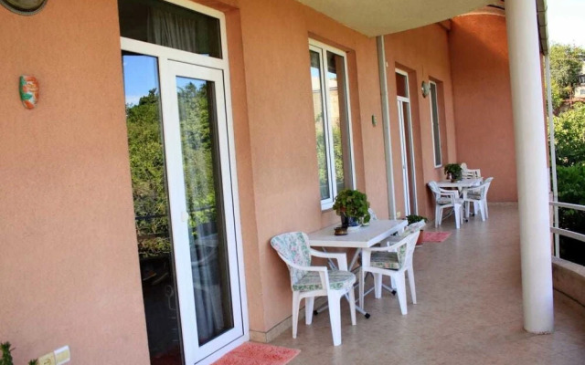 Guest House on Gorgasali Street