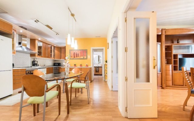 M&F Fuencarral Apartamento