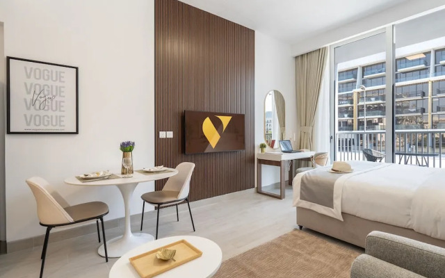 5 Mins Circle mal & 12 Mins Emirates Mal