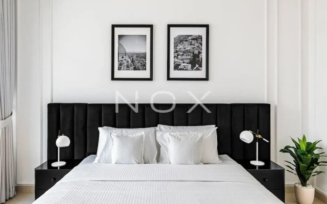 2BR 908 Bay Square B13