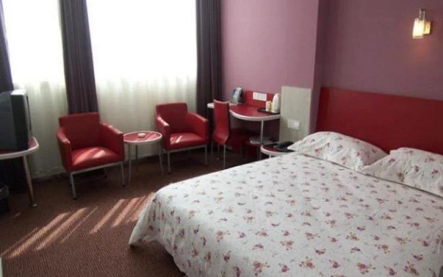 Motel168 YangZhou WenChangGe Road Inn