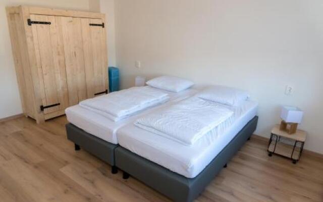 Heerlijk ruime vakantiewoning centrum Breskens - Dorpsstraat 48