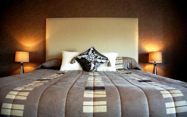 The Tontine Hotel